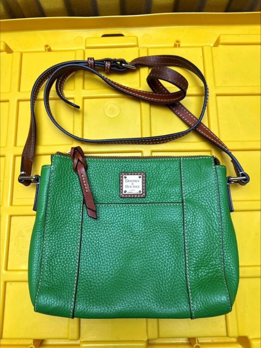 Dooney & Bourke Green Leather Crossbody Bag Adjustable Strap Used